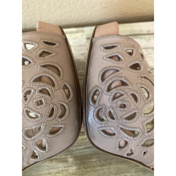 Valentino Garavani Nude Laser Cut Mary Jane Peep Toe Heels Sz 37 Made in Italy - Picture 6 of 14